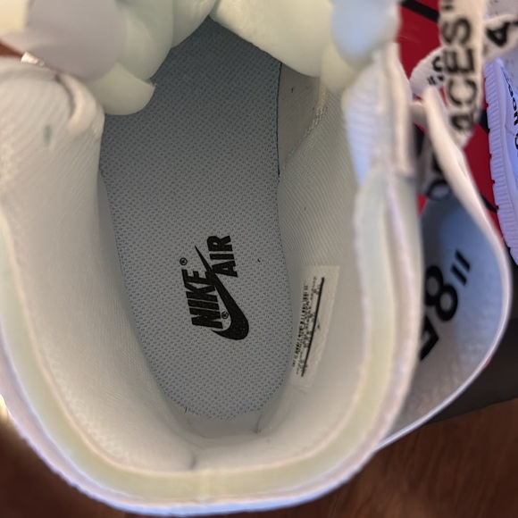 Nike White High-Top Sneakers with Leather Upper and Traditional Lacing - Picture 8 of 10